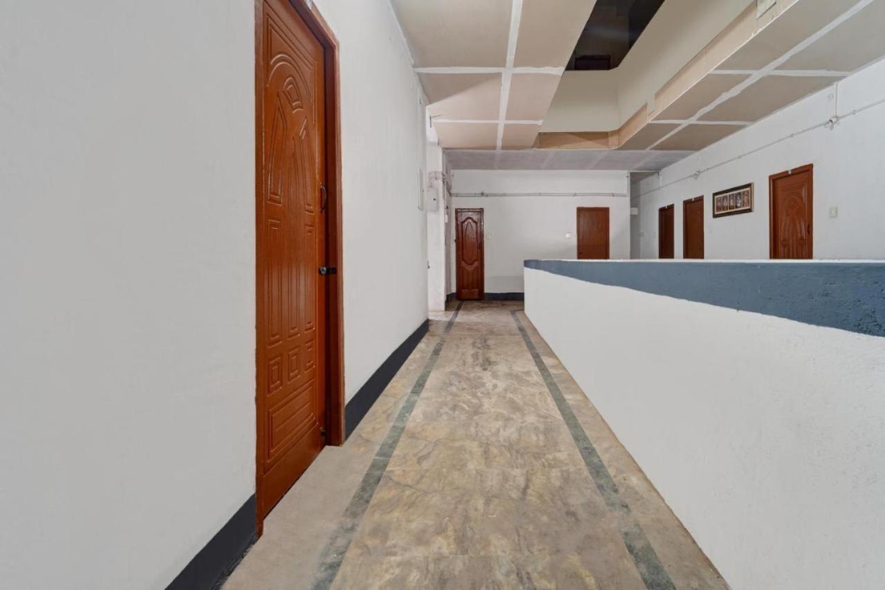 Queen D Tower - By Grands Inn Hospitality Tallākulam 외부 사진